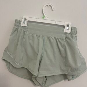 Lululemon low rise hotty hot shorts